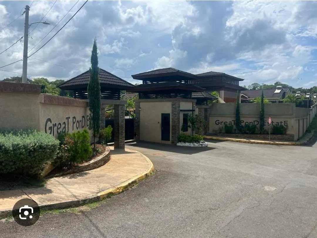 Ocho Rios Maui Getaway Villa
